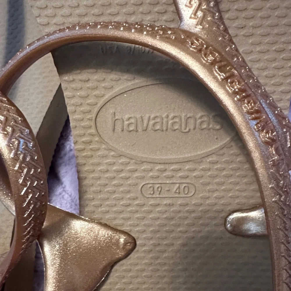 Havaianas Women's Gold Sandals - Picture 2 of 7
